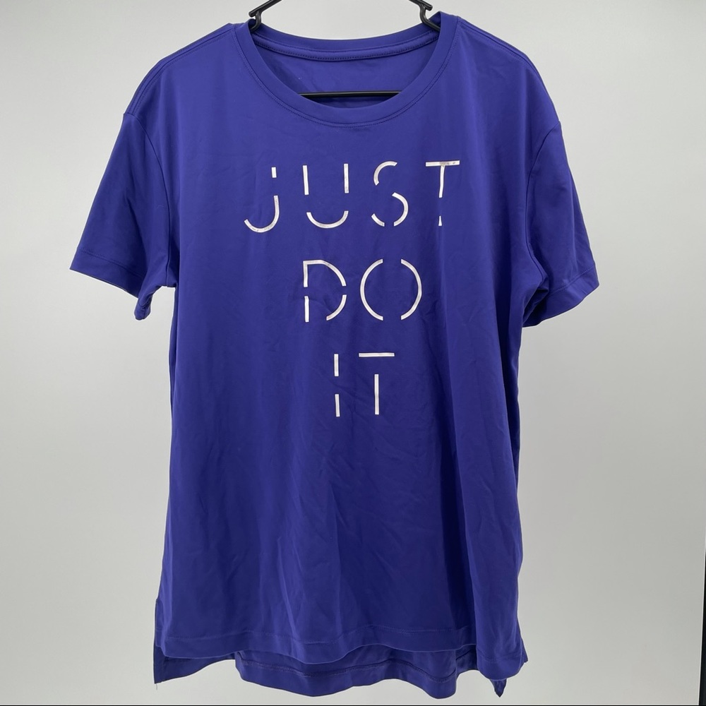 Nike Woman’s Tee